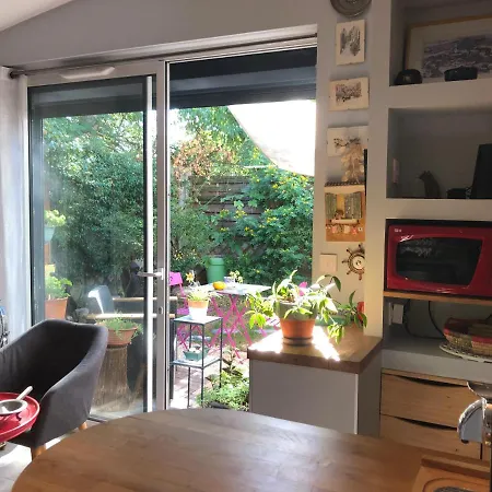 アパート Studio Cosy Au Calme D'un Jardin Proche Centre